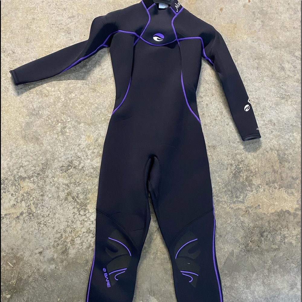 NWT bare sports 3/2mm women’s nixie ultra size 6